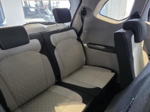 Renault Triber 1.0 Techno - Image 11