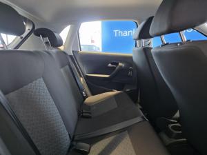 Volkswagen Polo Vivo hatch 1.4 Life - Image 9