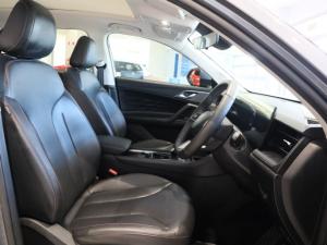 MG HS 2.0T Luxury - Image 6