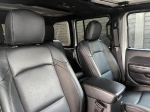 Jeep Wrangler Unlimited 3.6 Sport - Image 9