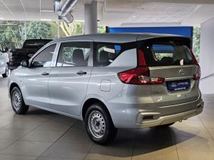 Toyota Rumion 1.5 S - Image 6