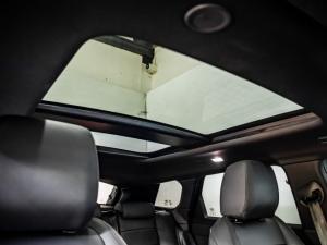 Land Rover Range Rover Evoque D200 R-Dynamic SE - Image 21