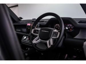 Land Rover Defender 110 D300 X-Dynamic HSE - Image 11