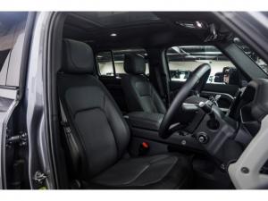 Land Rover Defender 110 D300 X-Dynamic HSE - Image 12
