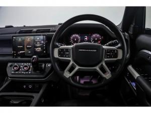Land Rover Defender 110 D300 X-Dynamic HSE - Image 18