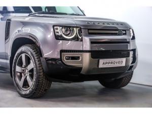 Land Rover Defender 110 D300 X-Dynamic HSE - Image 3