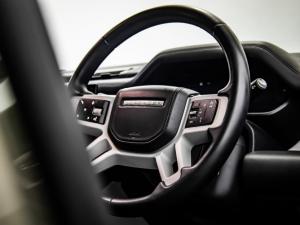 Land Rover Defender 110 D300 X-Dynamic HSE - Image 11