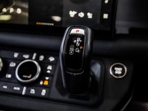 Land Rover Defender 110 D300 X-Dynamic HSE - Image 16