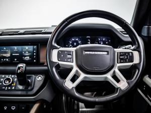 Land Rover Defender 110 D300 X-Dynamic HSE - Image 12