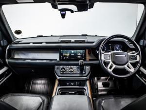 Land Rover Defender 110 D300 X-Dynamic HSE - Image 13