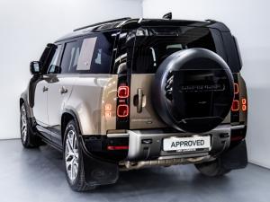 Land Rover Defender 110 D300 X-Dynamic HSE - Image 8
