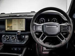 Land Rover Defender 110 V8 - Image 17