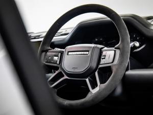 Land Rover Defender 110 V8 - Image 18