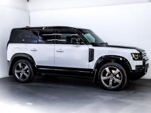 Land Rover Defender 110 V8 - Image 2