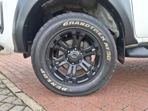 Toyota Hilux 2.4GD-6 double cab 4x4 Raider X auto - Image 11