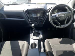 Isuzu D-Max 1.9TD double cab L manual - Image 4
