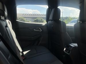 Isuzu D-Max 3.0TD double cab V-Cross - Image 4