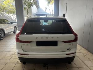 Volvo XC60 T5 AWD Momentum - Image 4