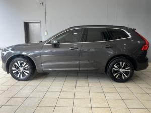 Volvo XC60 B5 Momentum - Image 2