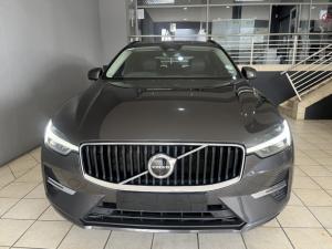 Volvo XC60 B5 Momentum - Image 8