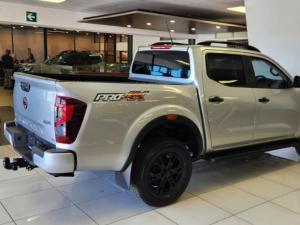 Nissan Navara 2.5DDTi double cab Pro-4X 4x4 - Image 3