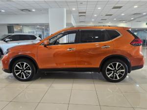 Nissan X-Trail 1.6dCi 4x4 Tekna - Image 4