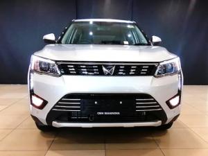 Mahindra XUV300 1.2T W8 - Image 4