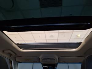 Mahindra XUV 3XO 1.2T AX7L - Image 9