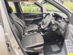Nissan Magnite 1.0 Visia manual - Image 11