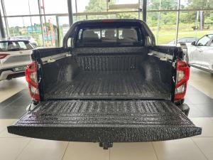 Nissan Navara 2.5DDTi double cab Pro-4X 4x4 Warrior - Image 11