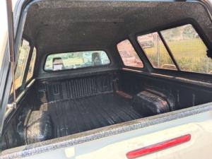 Toyota Hilux 2.0 single cab S (aircon) - Image 10