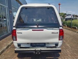 Toyota Hilux 2.0 single cab S (aircon) - Image 4