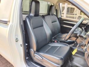 Toyota Hilux 2.0 single cab S (aircon) - Image 5