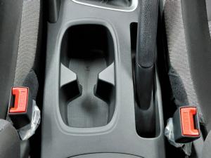 Nissan Magnite 1.0 Visia manual - Image 11