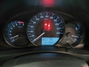 Toyota Corolla Quest 1.8 Plus manual - Image 13