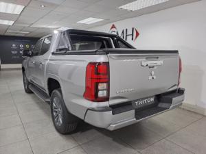Mitsubishi Triton 2.4DI-D double cab GLS 4x4 auto - Image 3
