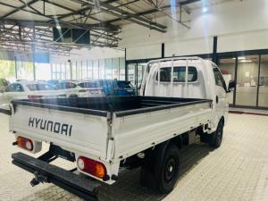 Hyundai H-100 Bakkie 2.6D deck - Image 3