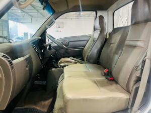 Hyundai H-100 Bakkie 2.6D deck - Image 7