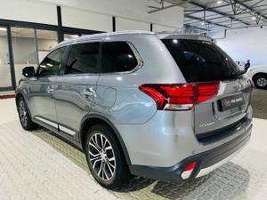 Mitsubishi Outlander 2.4 GLS Exceed - Image 15
