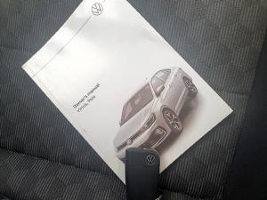 Volkswagen Polo sedan 1.6 manual - Image 11