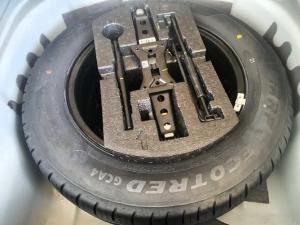 Volkswagen Polo sedan 1.6 manual - Image 12