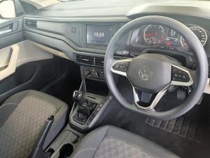 Volkswagen Polo sedan 1.6 manual - Image 7