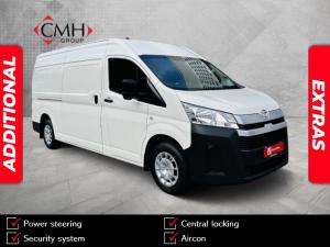 Toyota Quantum 2.8 SLWB panel van - Image 1