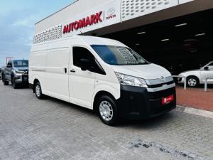 Toyota Quantum 2.8 SLWB panel van - Image 1