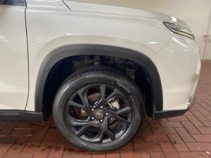 Toyota Urban Cruiser 1.5 XR manual - Image 7