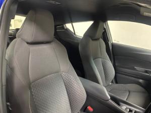 Toyota C-HR 1.2T Plus auto - Image 7