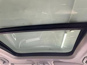 Volvo XC60 B5 AWD Plus Dark - Image 9