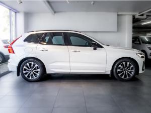 Volvo XC60 B6 AWD Ultimate Dark - Image 2