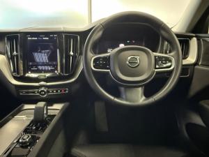 Volvo XC60 B5 AWD Plus Dark - Image 15