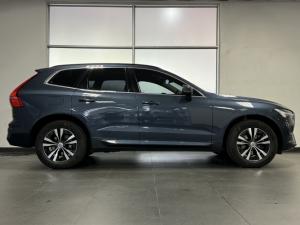 Volvo XC60 B5 AWD Essential - Image 10